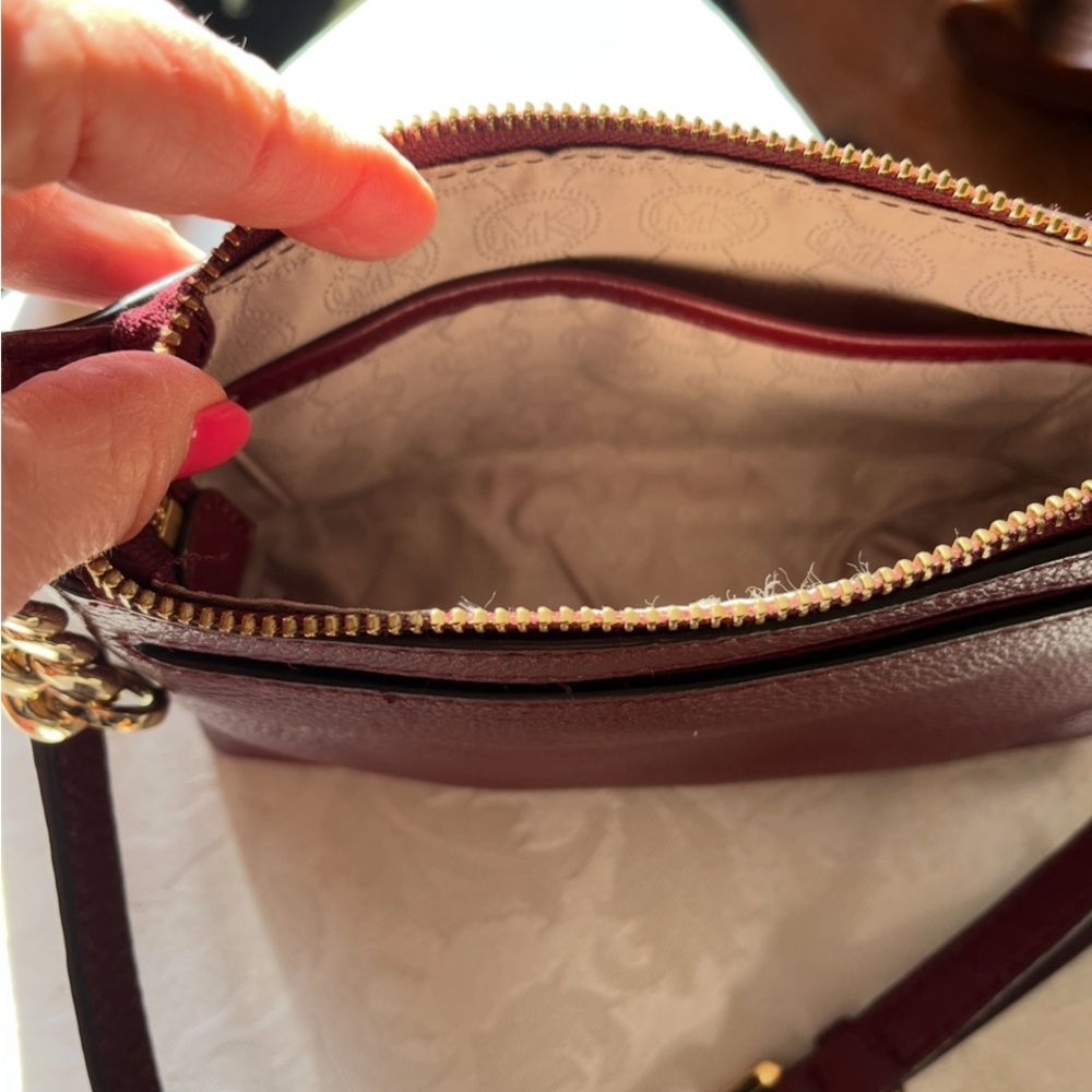 Michael Kors Dark Red Crossbody Bag with secure closure and lots of compartments - Picture 10 of 14